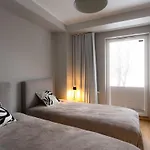 Apartmán Spacious 2br In Yacht Club Sauna And Great Views