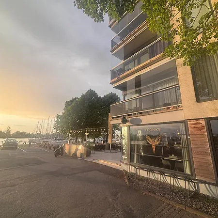 Spacious 2BR in Yacht Club Sauna&Great Views